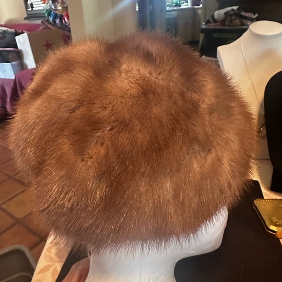 Women’s Medium Mink Hat main image 7